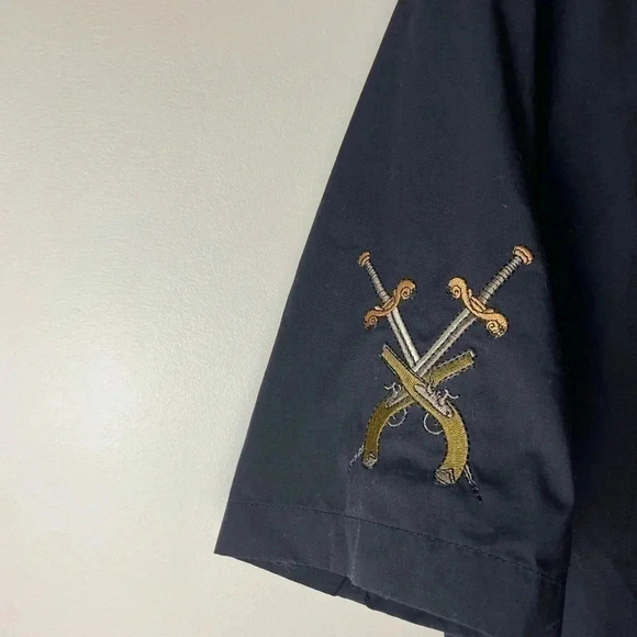 Vintage Disney Pirates Of The Caribbean Button  up Shirt - Picture 6 of 6